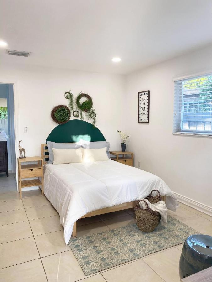 Private Suite W/ Full Backyard, Bbq, 5Min From Mia Miami Dış mekan fotoğraf